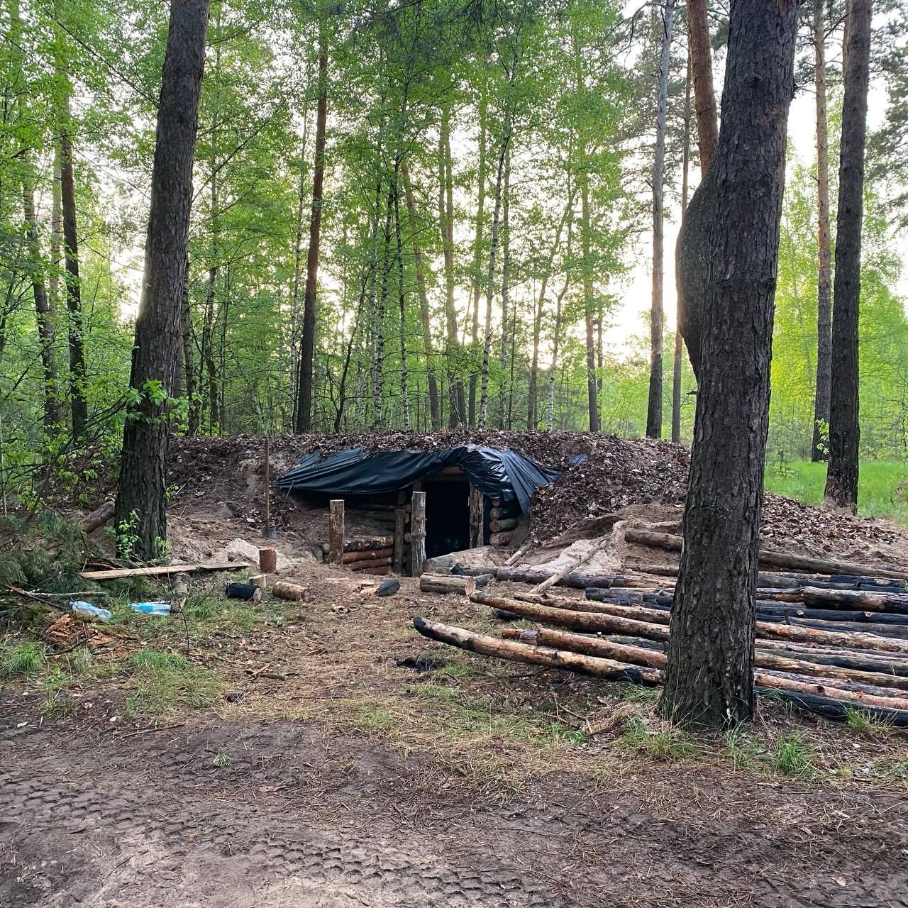 ПОЕЗДКА НА ПЕРЕДОВУЮ. ПОКАЗЫВАЕМ БЫТ БОЙЦОВ.